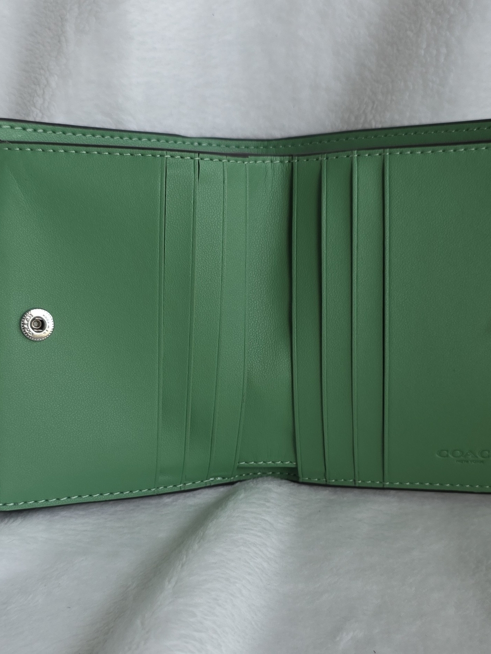 Coach Green Leather Wallet with Silver-Tone Logo Plate - Picture 3 of 7